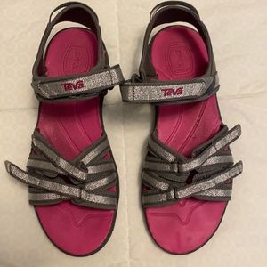 Teva girls sandal